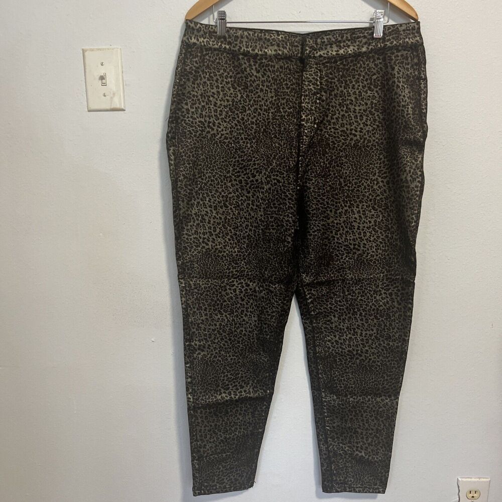 Forever 21 Pants Women's Plus 2X Long Woven Stretch Snake Animal Print‎